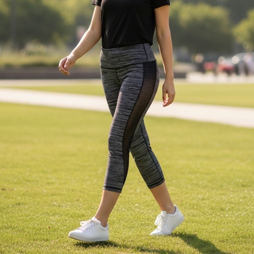 Lululemon High Rise Crop Leggings Mesh Panel Space Dye Black White Size 8